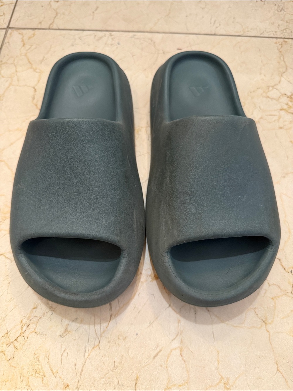 Yeezy Slides Comfort Slip-On Foam